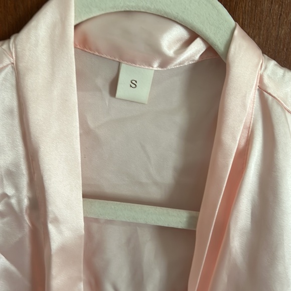 Team bride bridesmaid robe, tiara, and ribbon - Picture 2 of 5